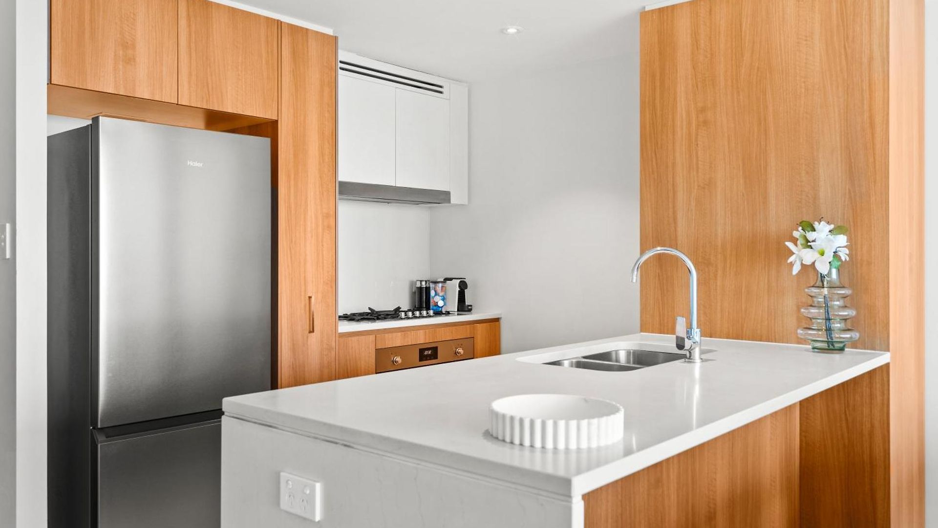 Skytower - 81st Floor, & River Views, Free Car Parking * Brisbane