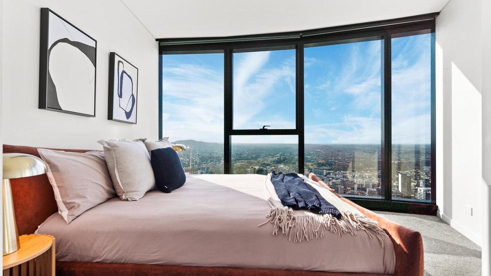 Skytower - 81st Floor, & River Views, Free Car Parking Brisbane