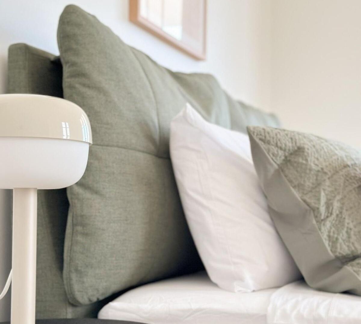 Apartment Penthouse Spot - Sleep 8 - Free Parking - 4km Cbd *