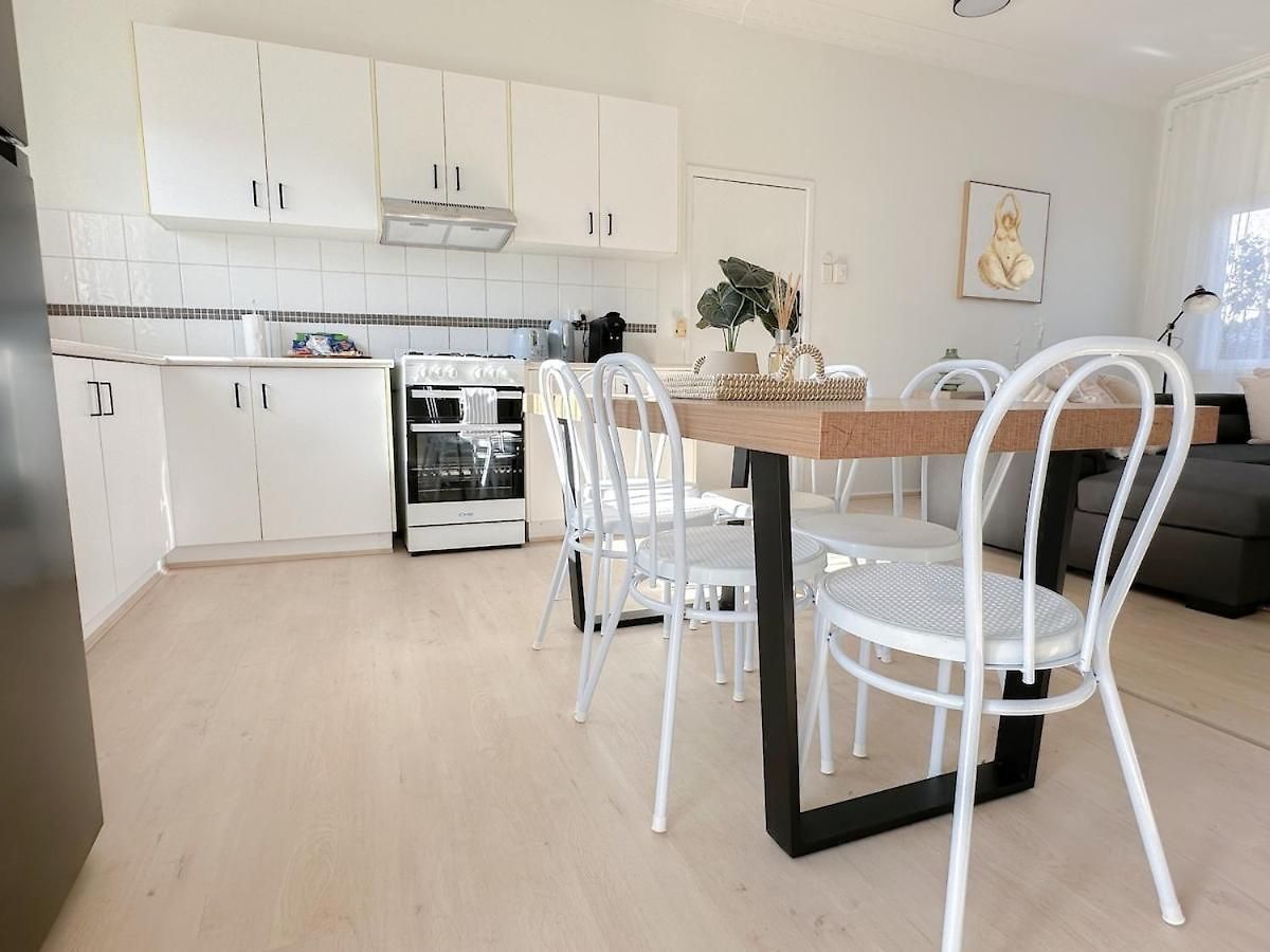 Penthouse Spot - Sleep 8 - Free Parking - 4km Cbd Brisbane
