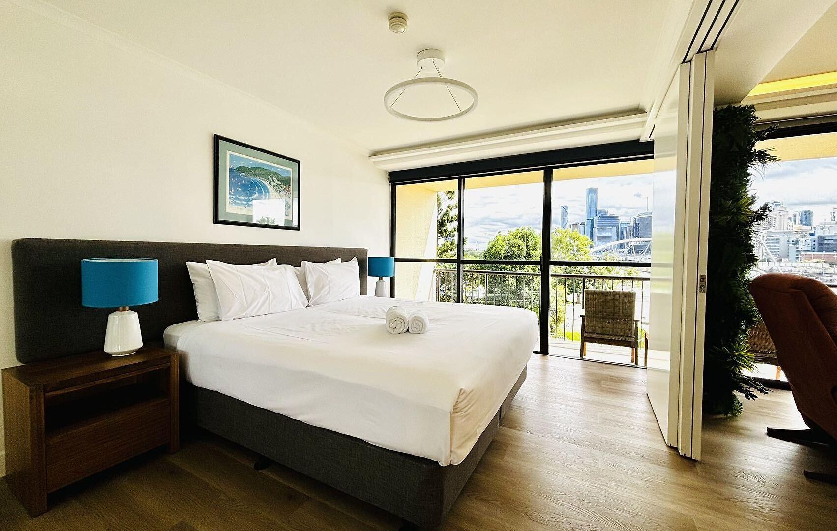 River Plaza Aparthotel