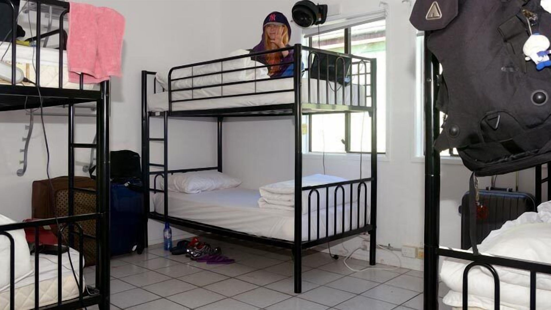 Gonow Family Backpackers *