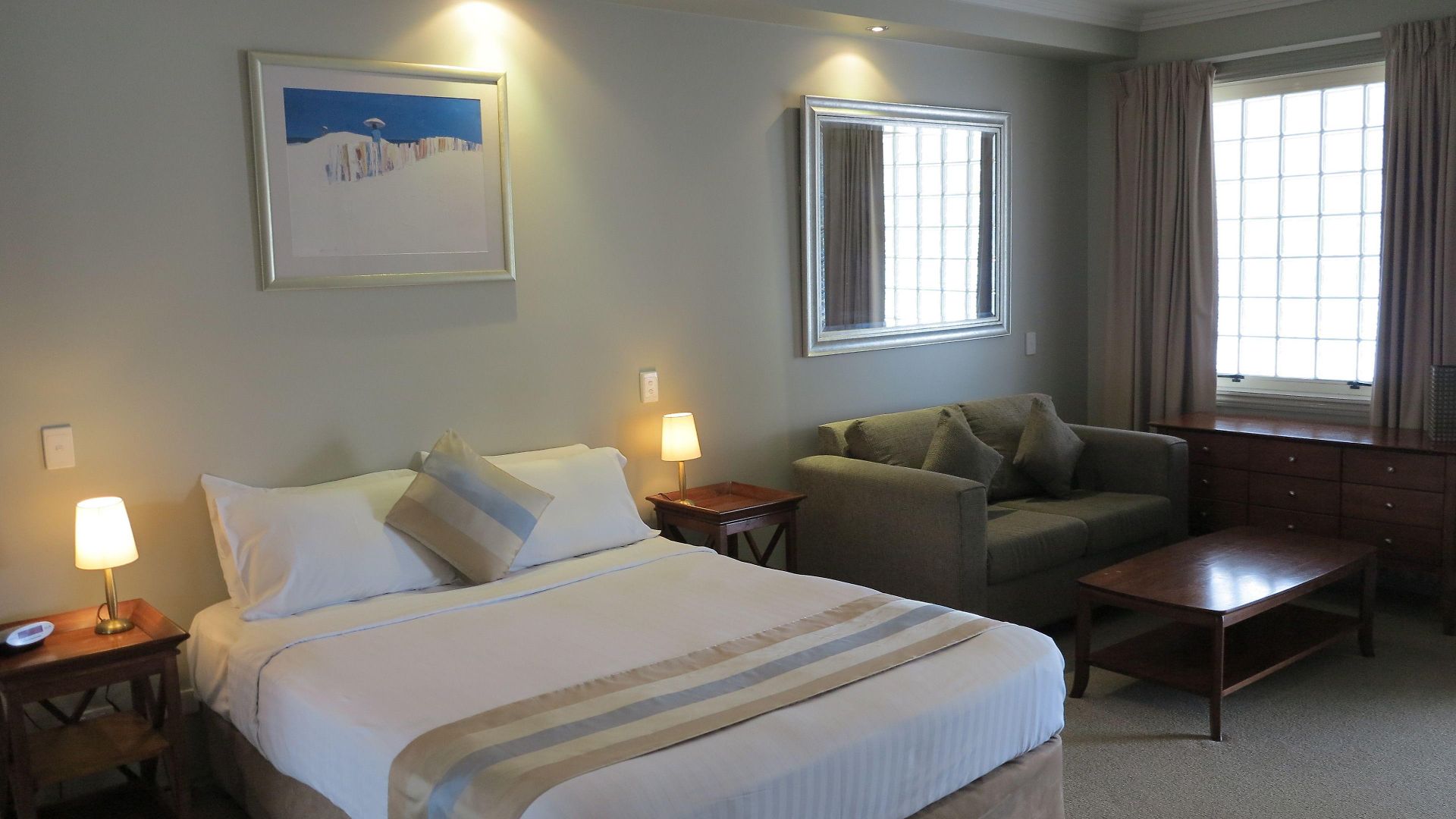 Motel Shangri-la Gardens 4*