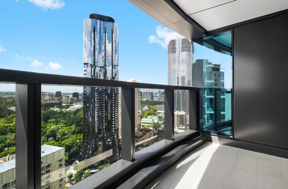 L19 Spacious Apt, Wi-fi, Parking By Stylish *