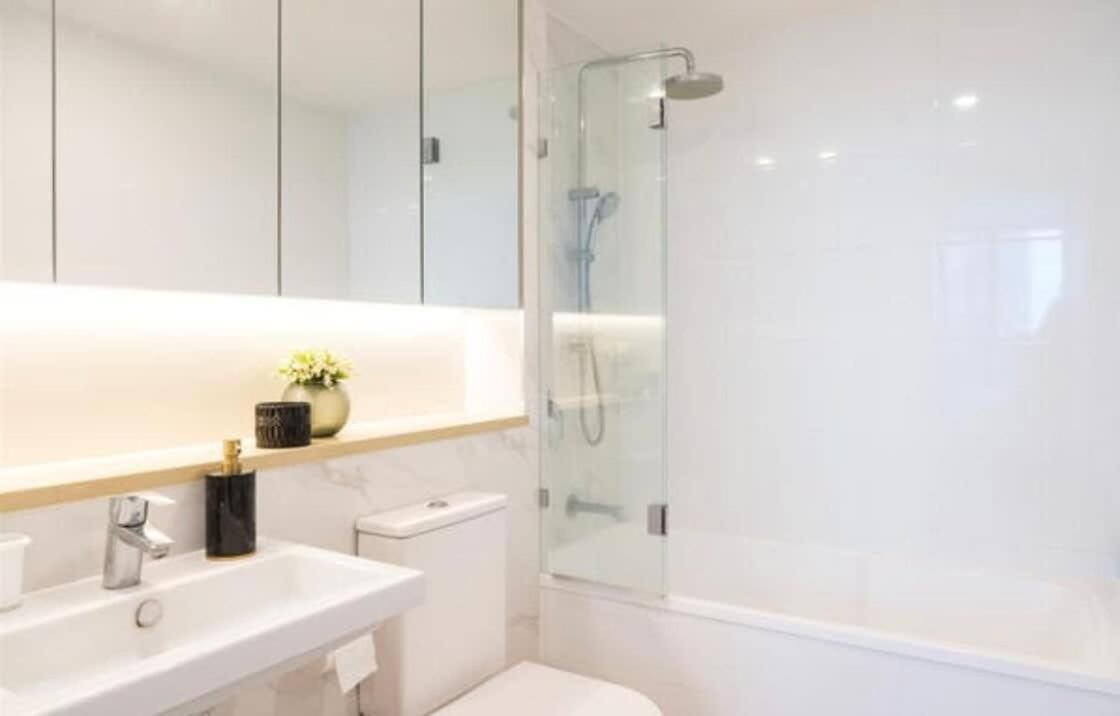 L19 Spacious Apt, Wi-fi, Parking By Stylish Apartment *