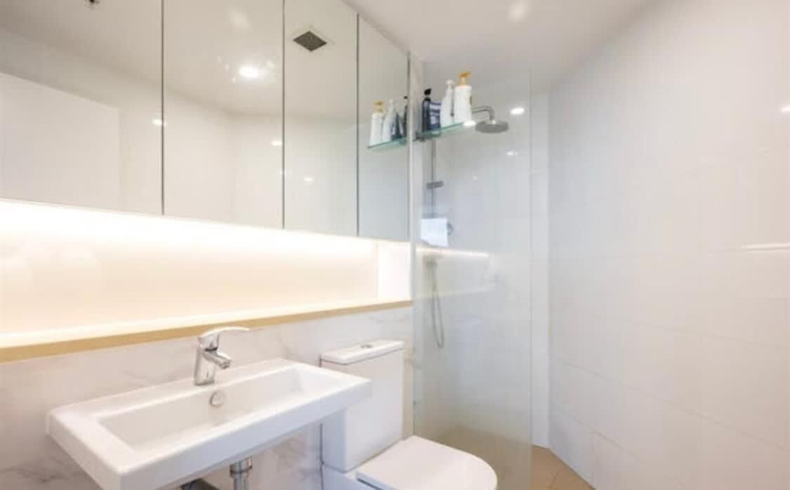 L19 Spacious Apt, Wi-fi, Parking By Stylish Apartment
