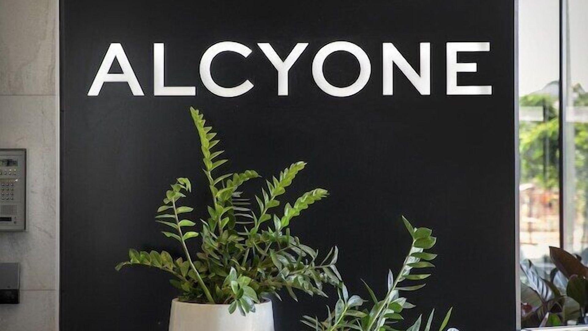 Alcyone Residences Aparthotel 4*