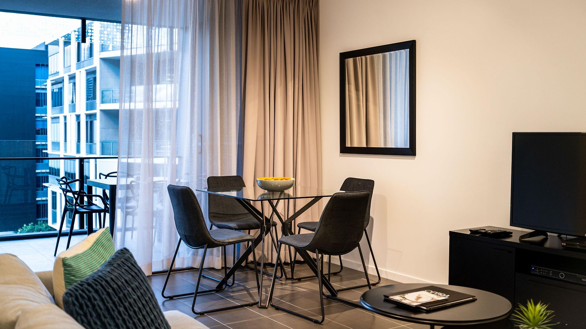 Opera South 5*