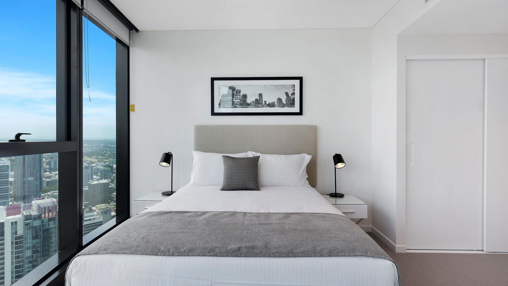 Aparthotel Cllix Skytower 5*