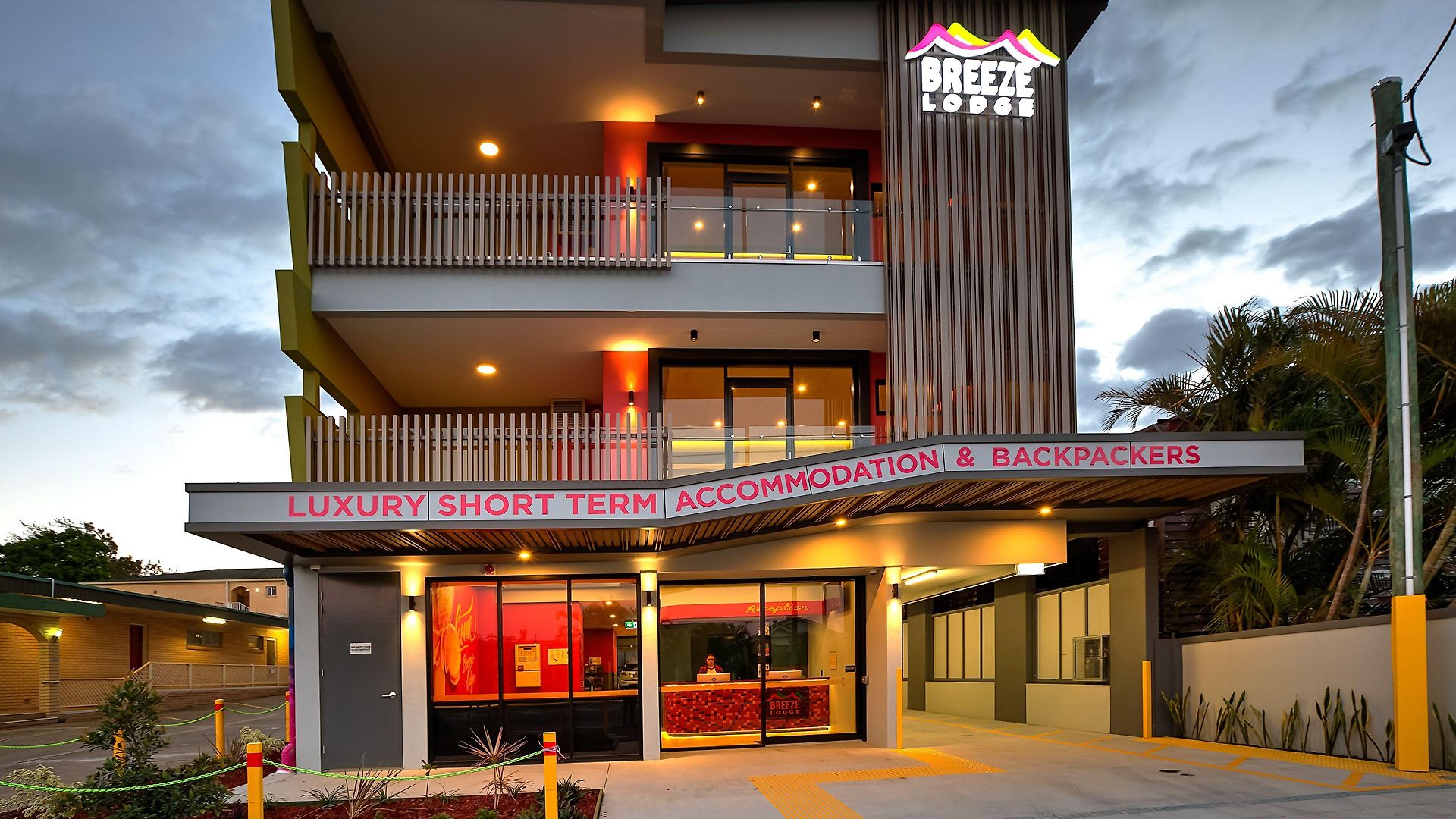 Hostel Breeze *