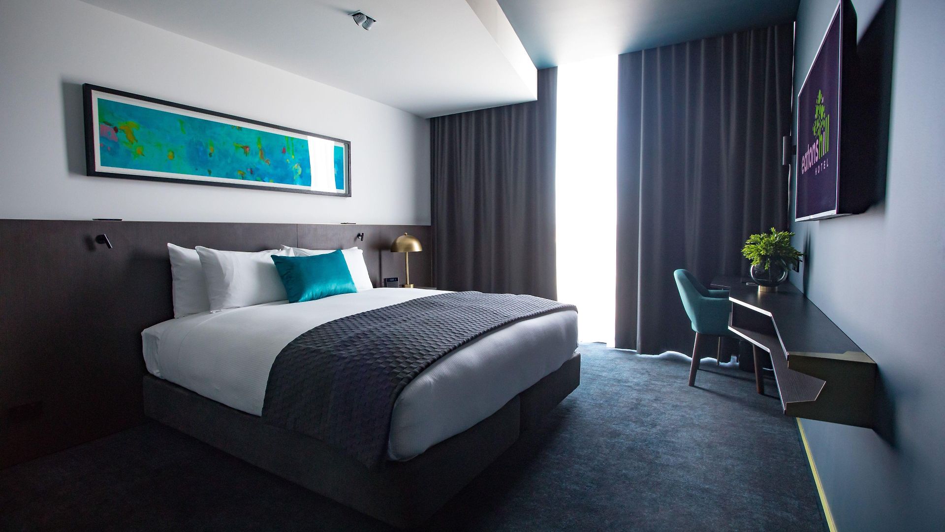Eatons Hill 4* Brisbane