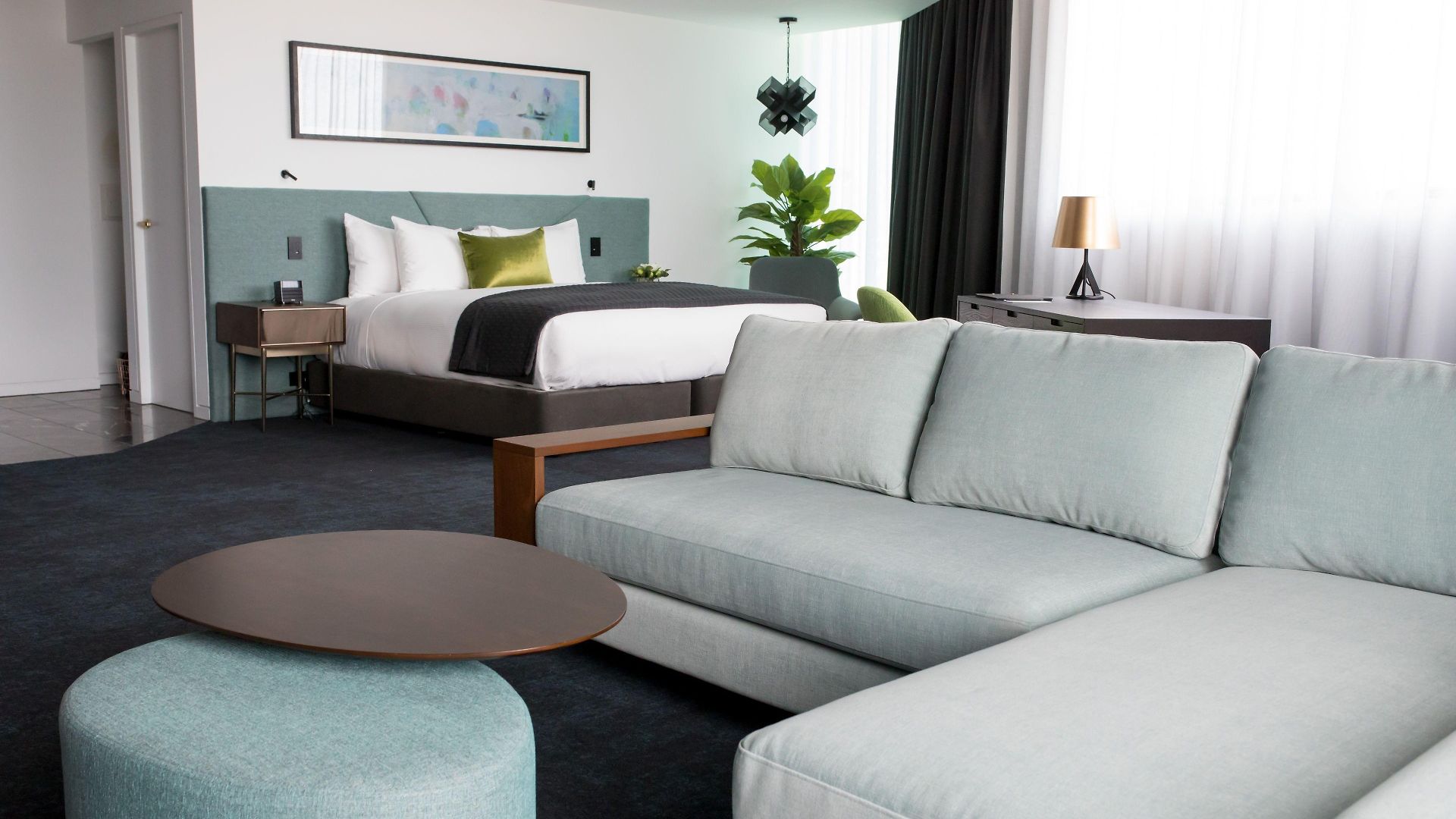 Hotel Eatons Hill 4*