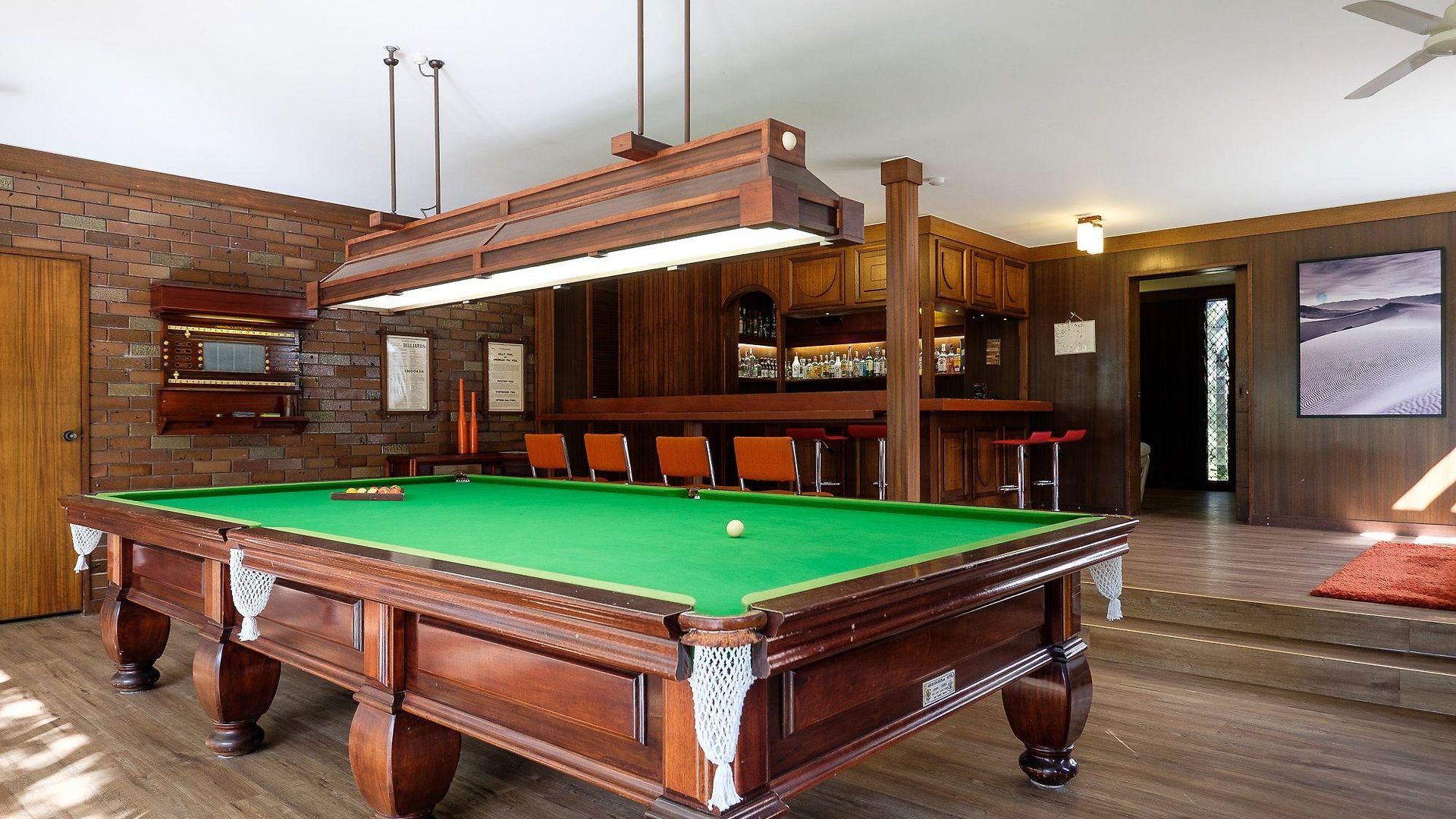 Spacious Hideaway Retreat, Brookfield, Holiday home Brisbane