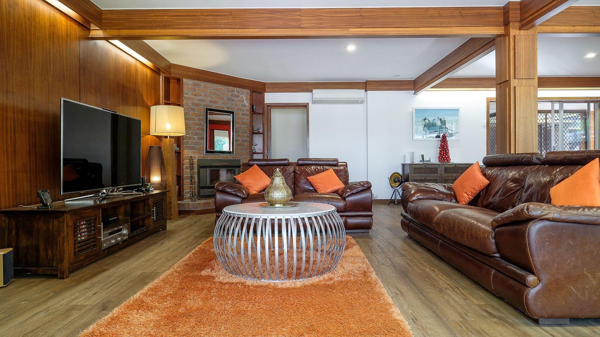 Spacious Hideaway Retreat, Brookfield, Brisbane