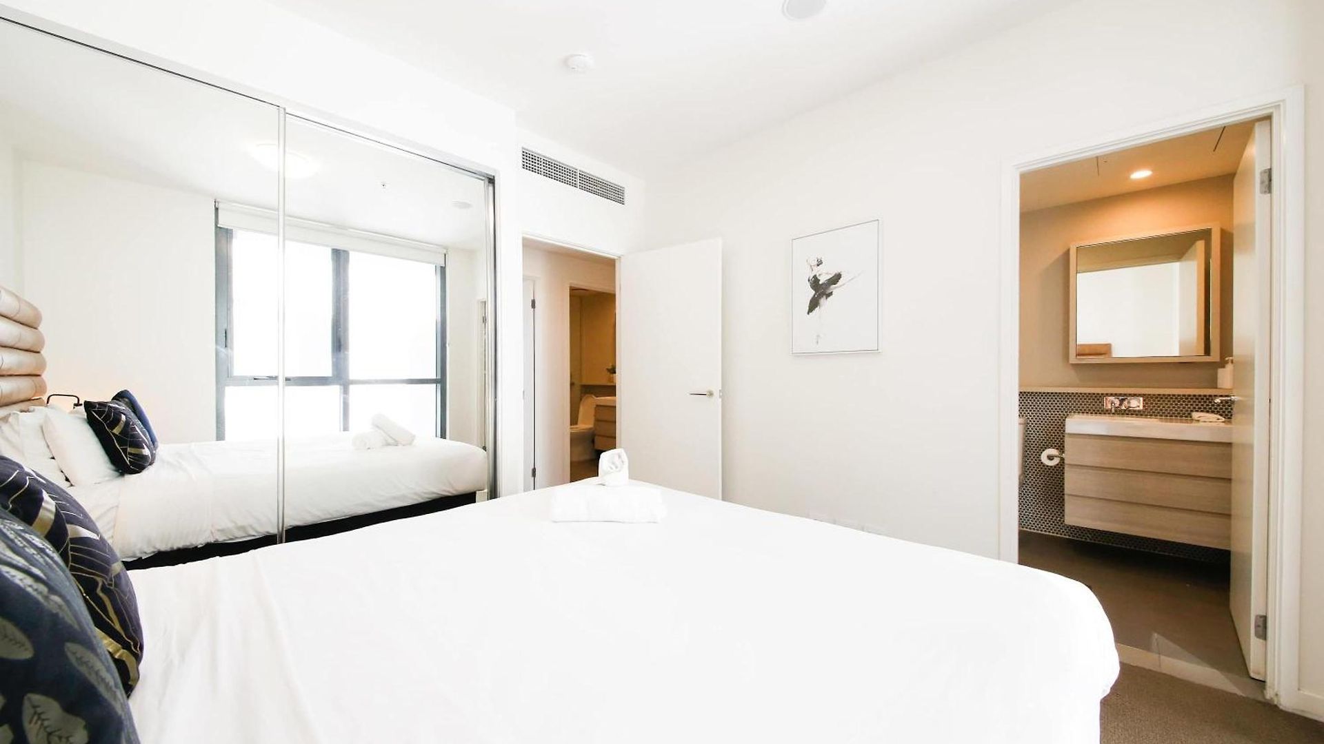 Apartment Southbank Exceptional View With Huge Balcony High Lvl Style Brisbane