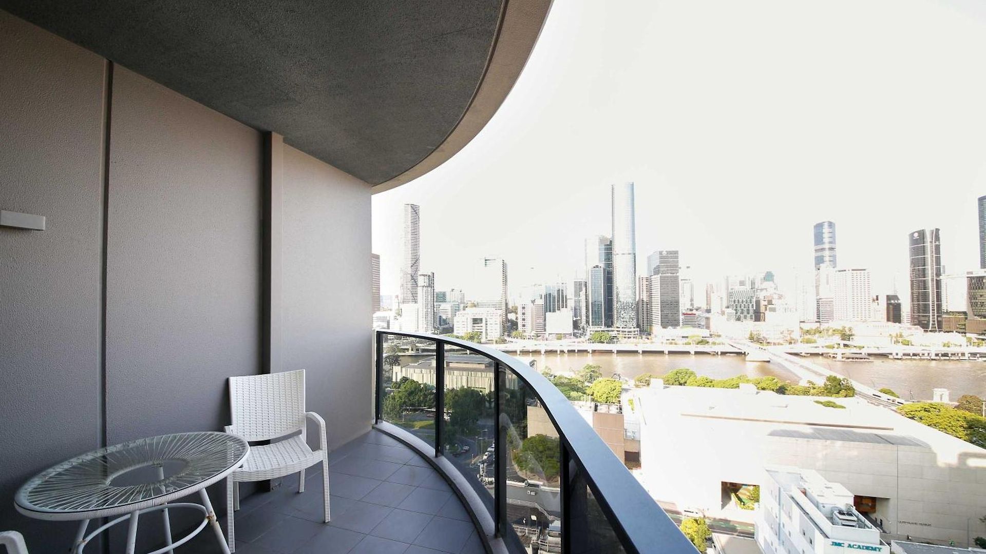 Southbank Exceptional View With Huge Balcony High Lvl Style Brisbane