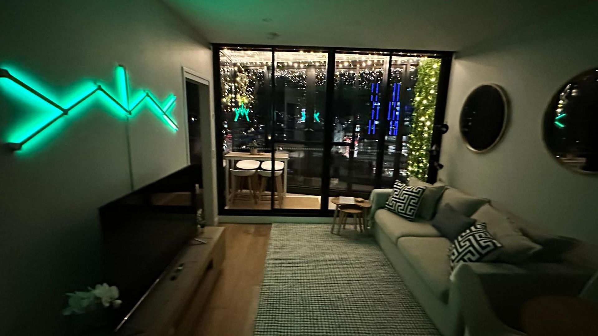 Apartment Skyline Haven, Luxe 2br With Pool & Gym In Fortitude Valley