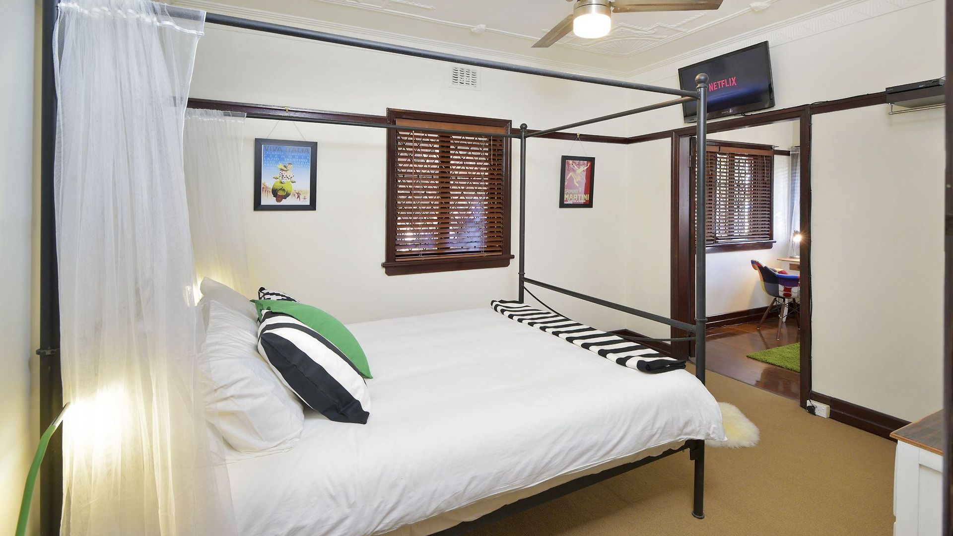 Anville Court Apartment *