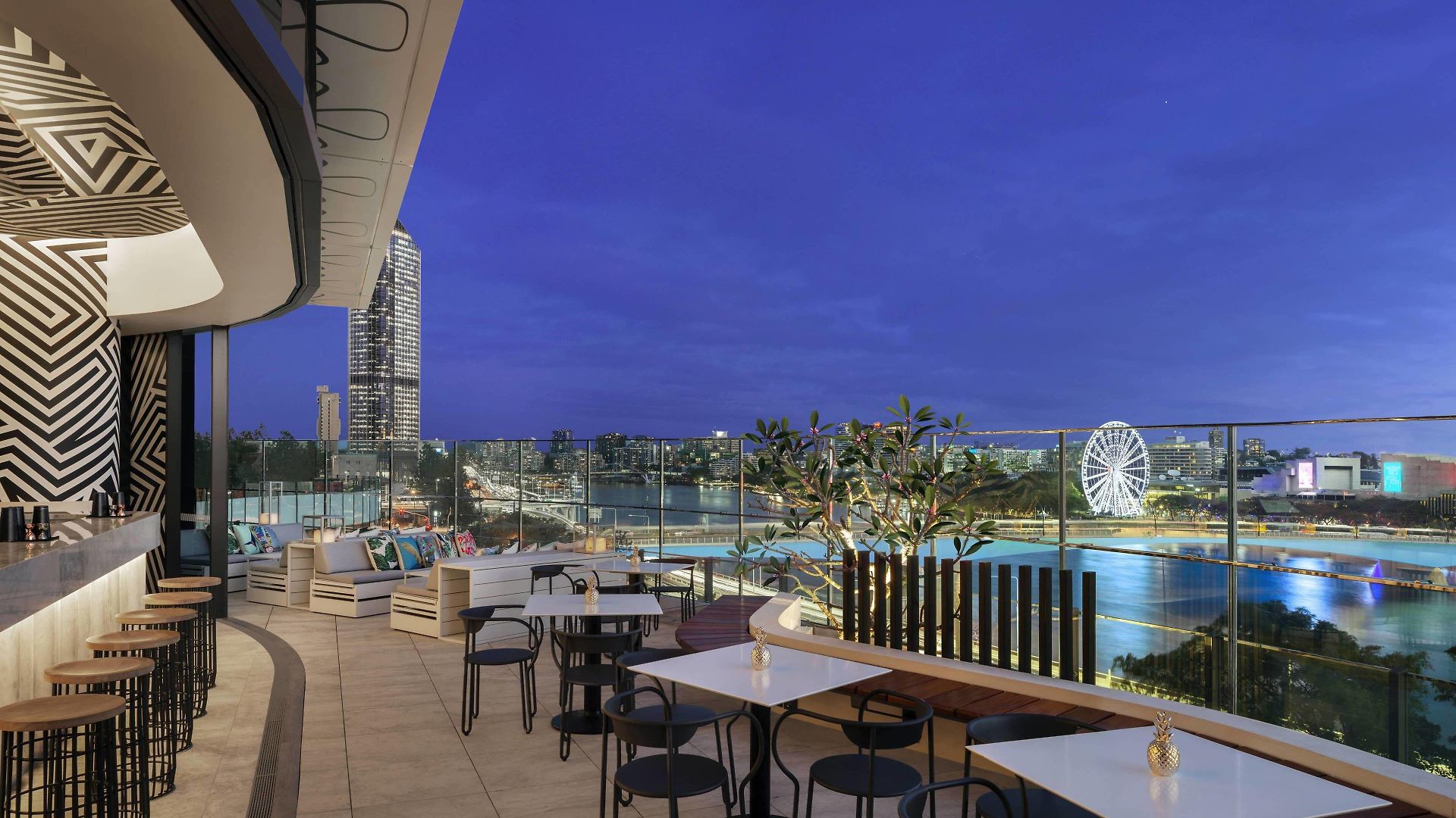 W 5* Brisbane