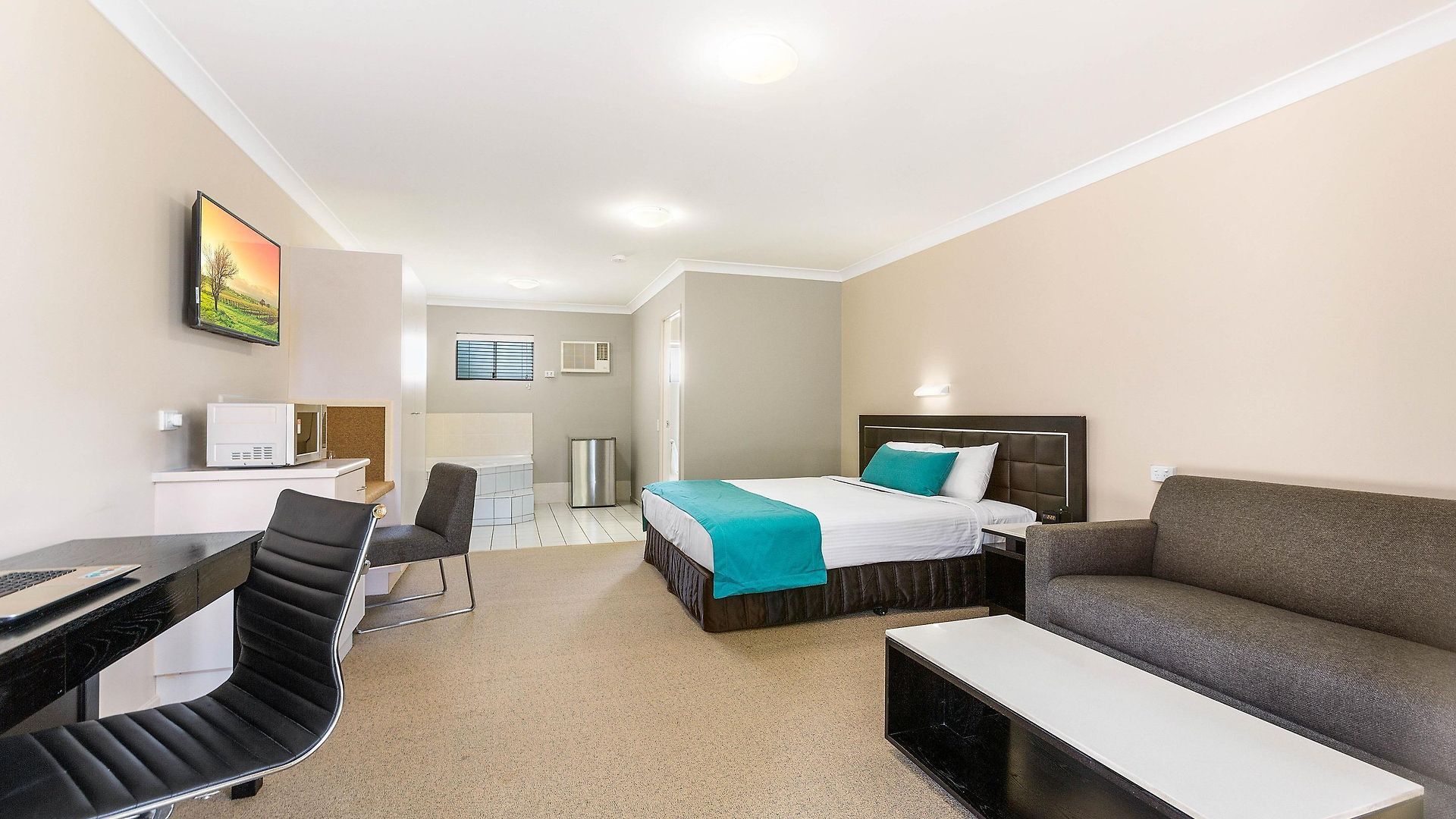 Comfort North Hotel 4*