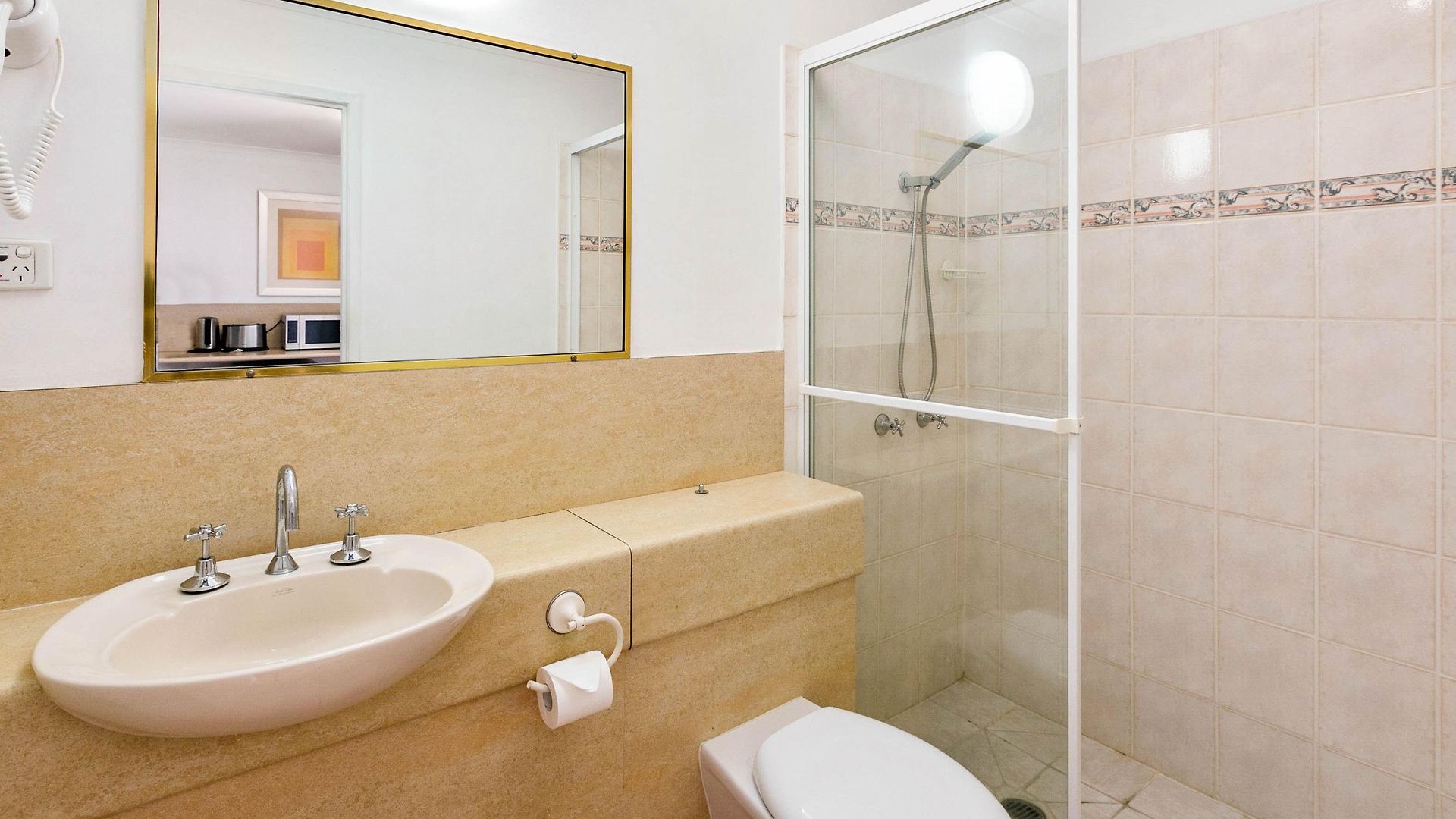 Hotel Comfort North 4*