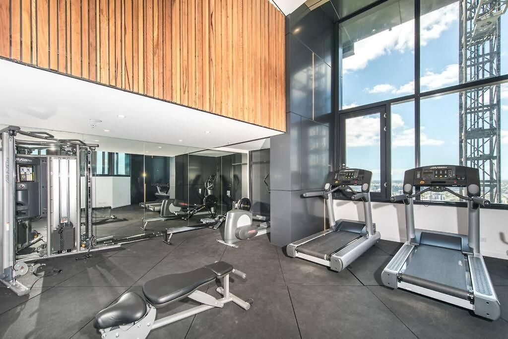 Airtrip On Margaret Street In Cbd Apartment *