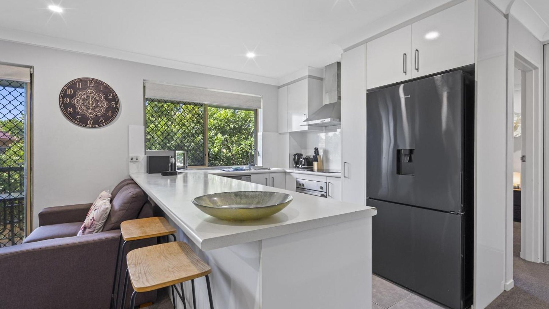 Apartment Charming 3-bed Near Local Shops Brisbane