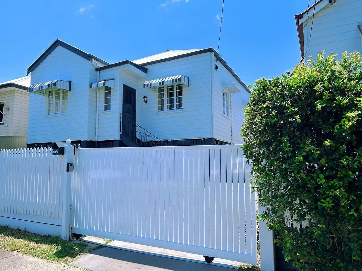 Entire 3bedroom House Close To Cbd Holiday home