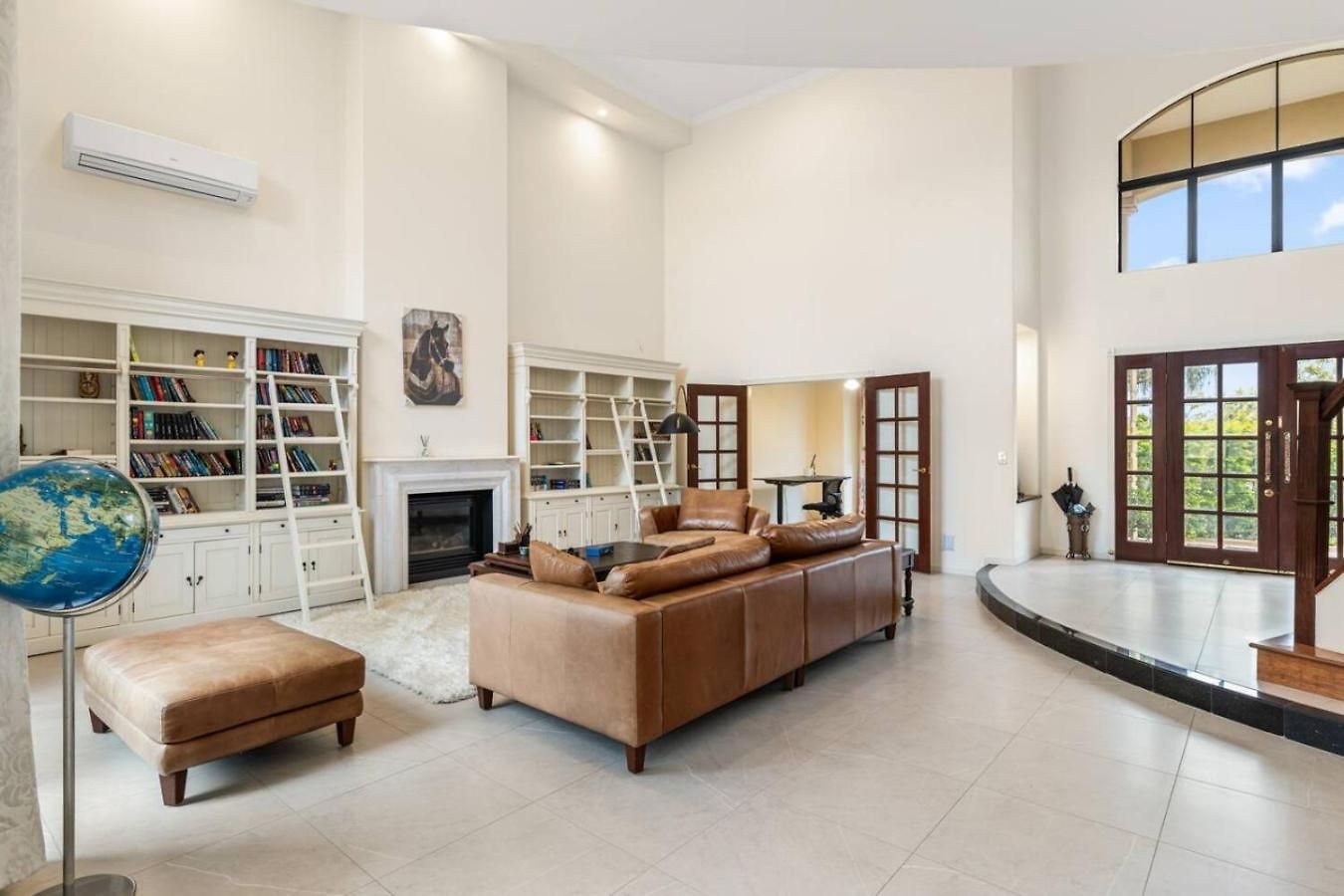 Luxe Spacious Family With Pool And Patio Holiday home Brisbane