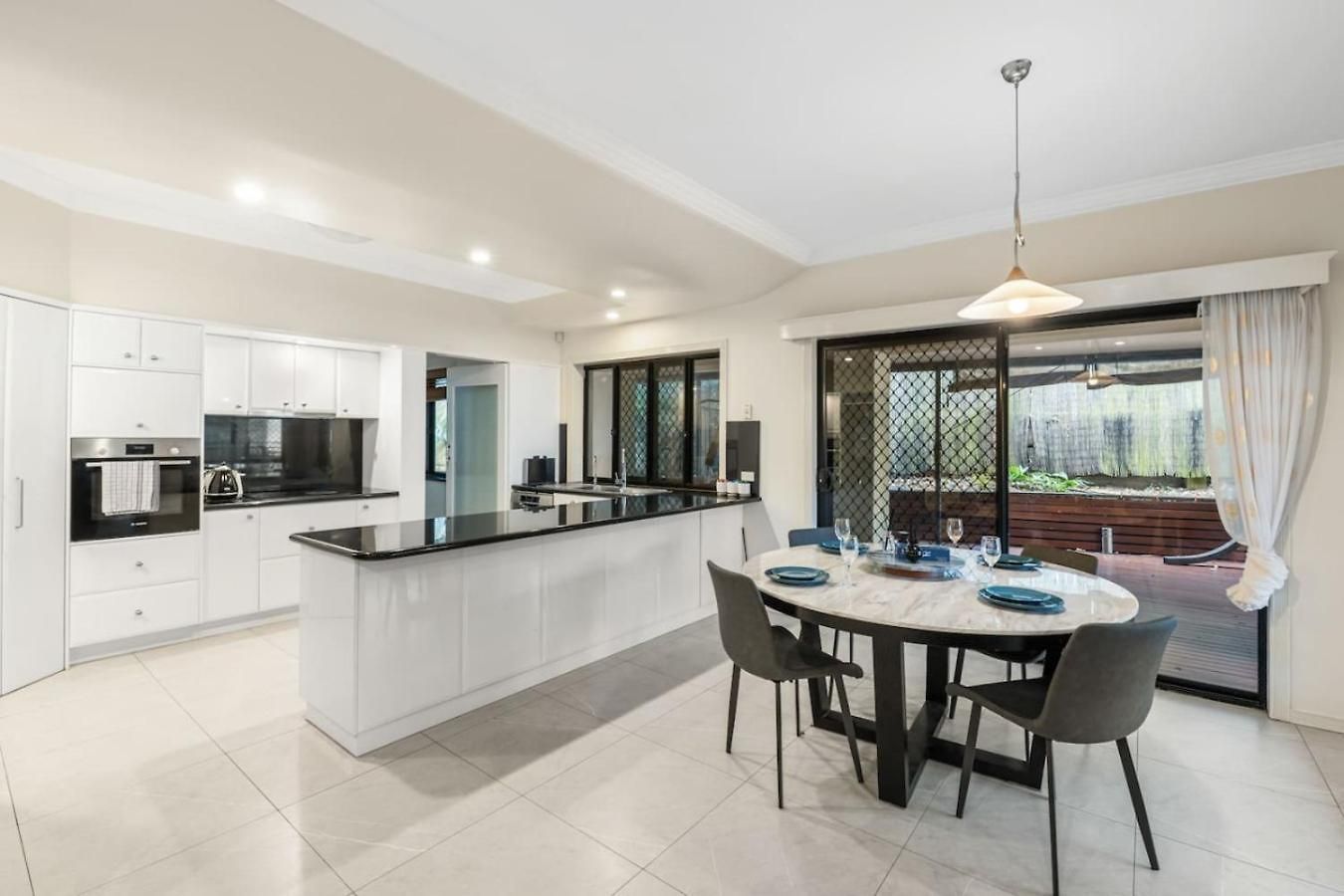 Luxe Spacious Family With Pool And Patio * Brisbane