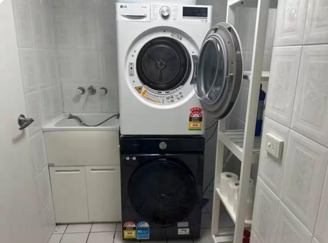 Uq Double Bed For Living U3 Homestay