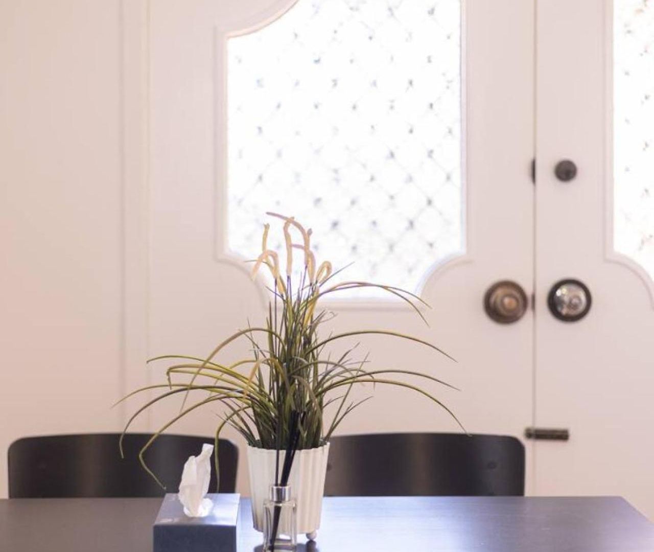 Sunny 2br In Prime Location Brisbane