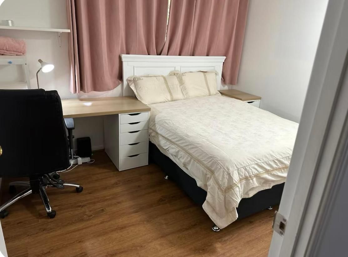 Homestay Uq Double Bed For Living U3 Brisbane