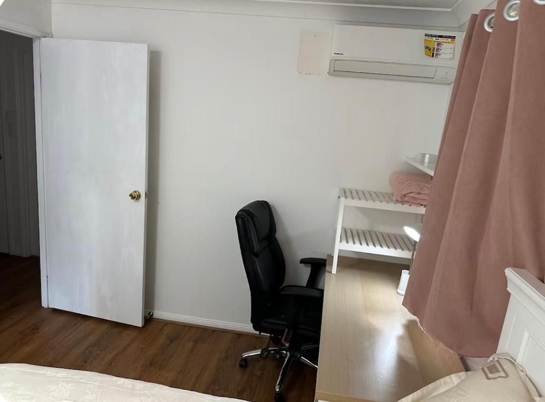 Homestay Uq Double Bed For Living U3 *