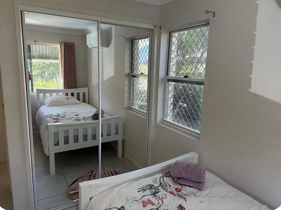 Uq Single Bedroom With Pool Q2 Homestay