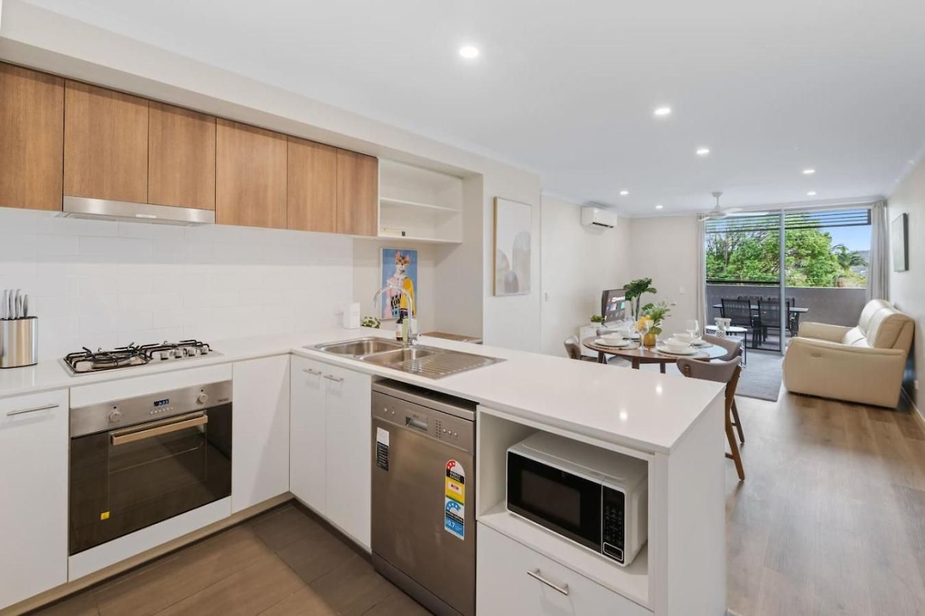Workspace Walk To Train And Shops Free Carpark Brisbane