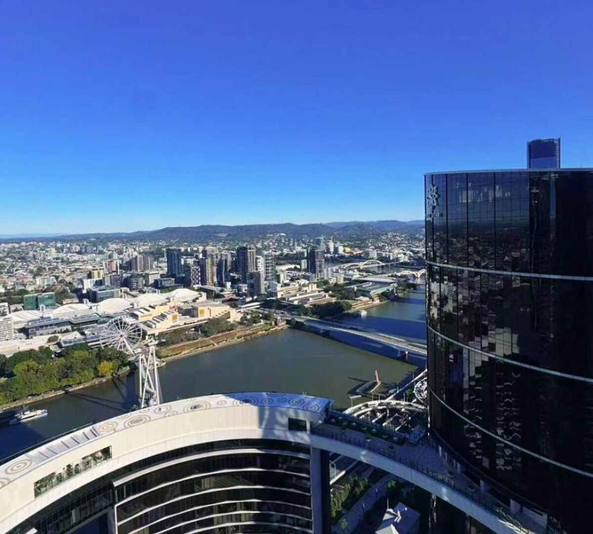 Luxury Waterview 2b2b Wt High Floor In Qw Apartment