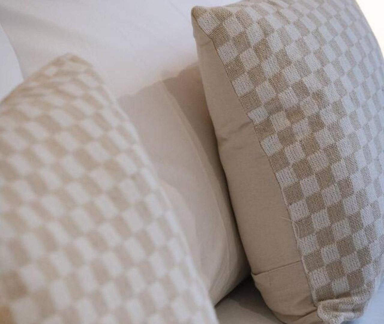 Modern Retreat Two Ensuite Bedrooms And Walk To Shops * Brisbane