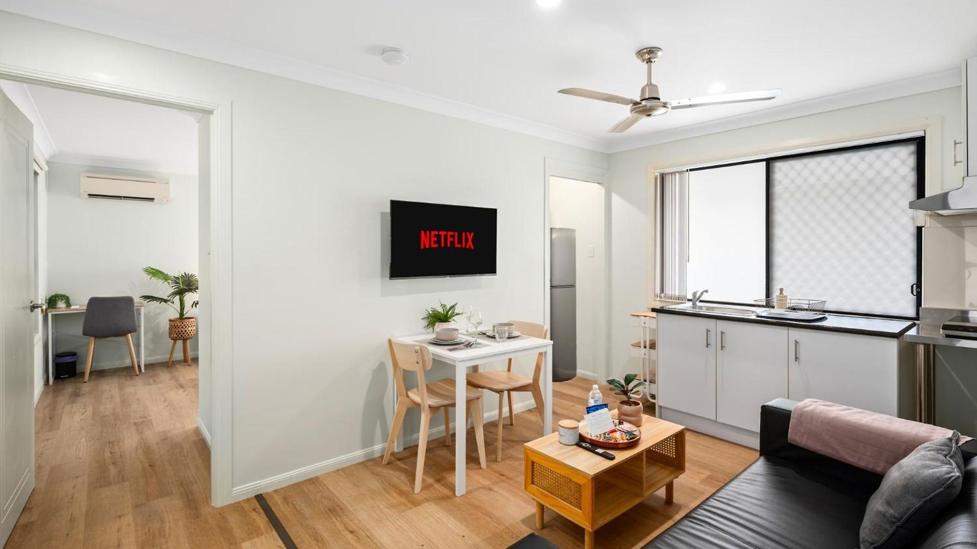 Smart Self Check-in - Sunnybank Station Apartment