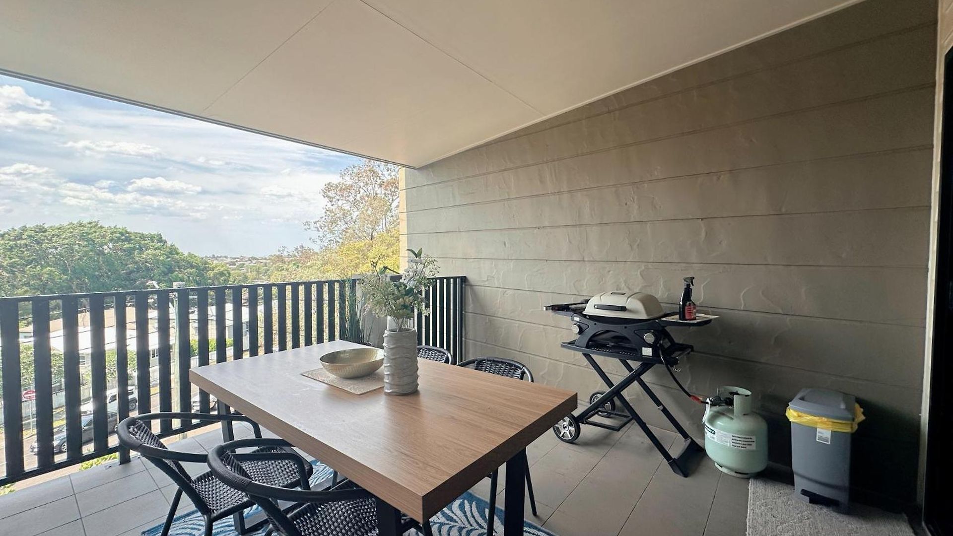 Modern 2br Retreat - 5min To Cbd & Free Parking Brisbane