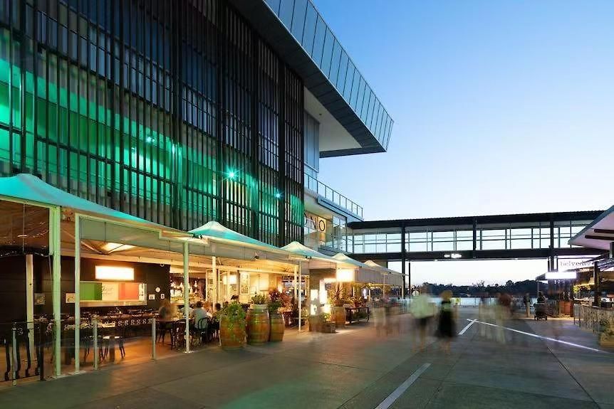 Riverview Breeze Hamilton 3b2b With Free Parking *