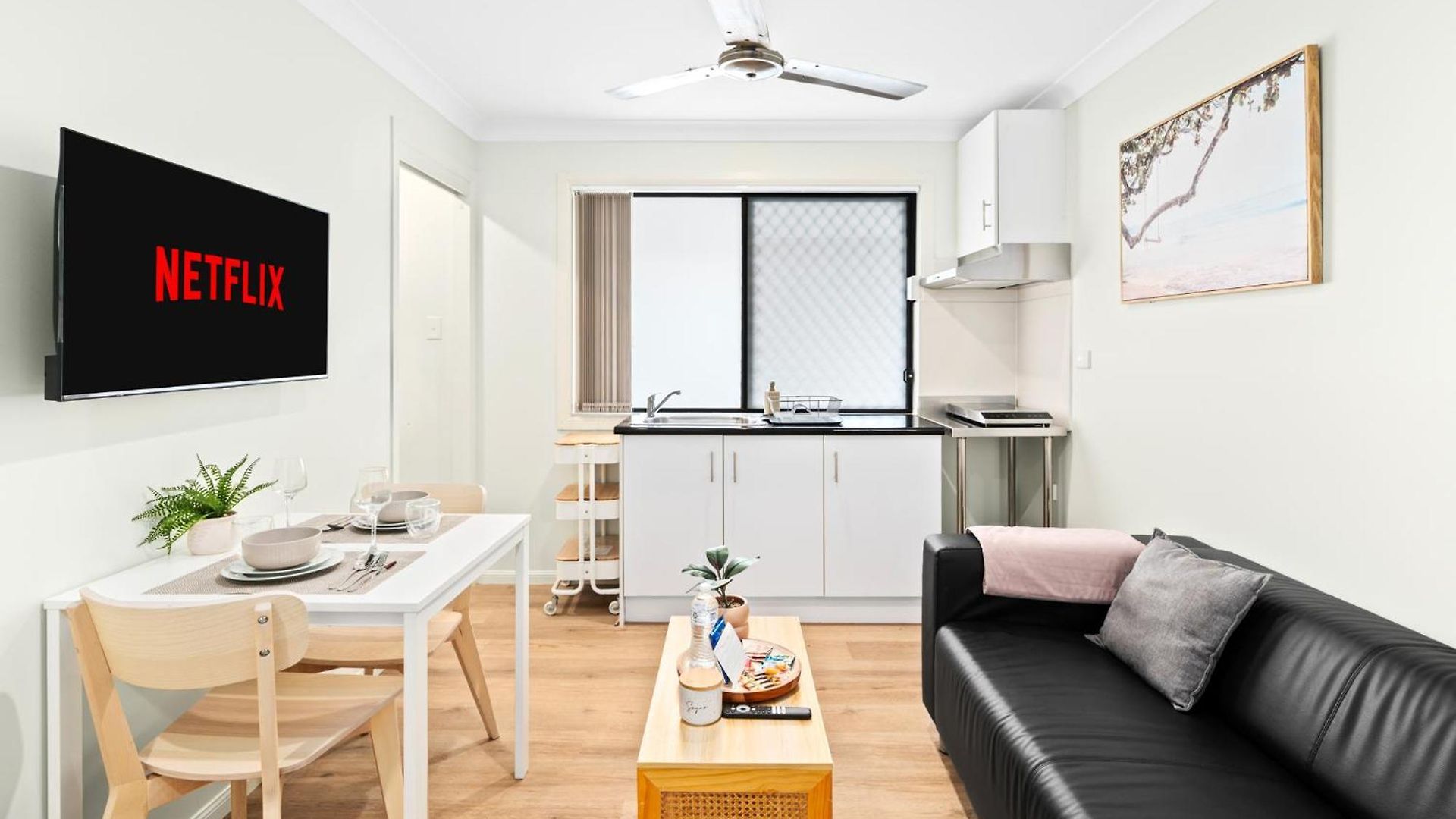 Smart Self Check-in - Sunnybank Station Apartment *