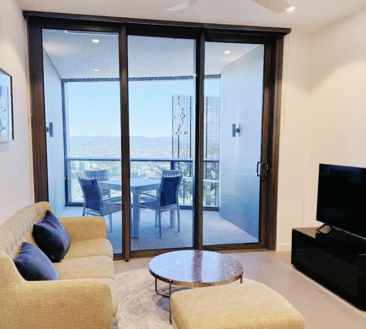 Luxury Waterview 2b2b Wt High Floor In Qw