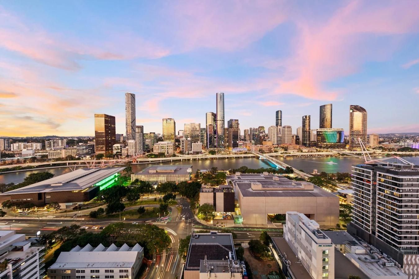 Apartment Skyline Framed 1br At Lucid Brisbane