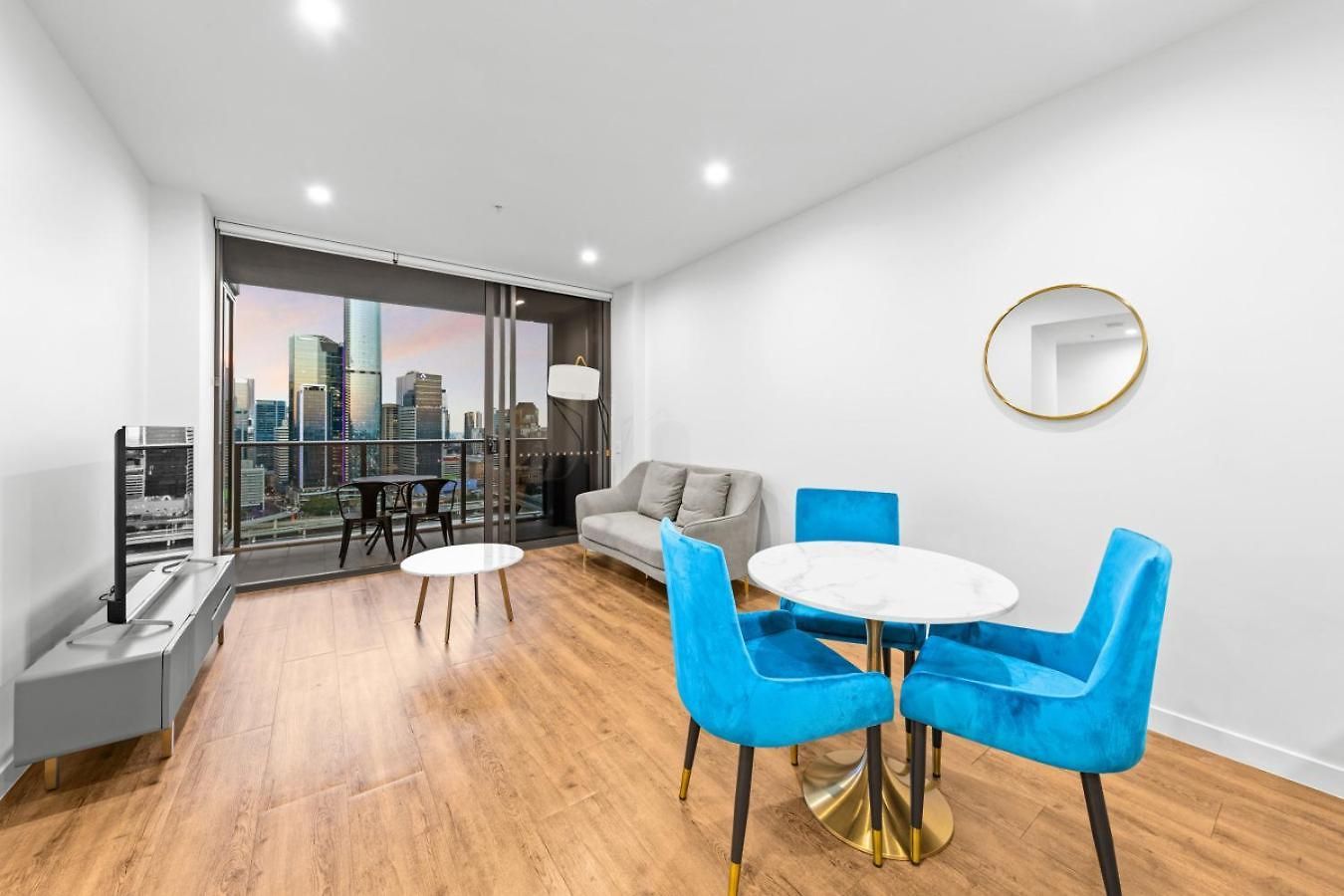 Skyline Framed 1br At Lucid Apartment Brisbane