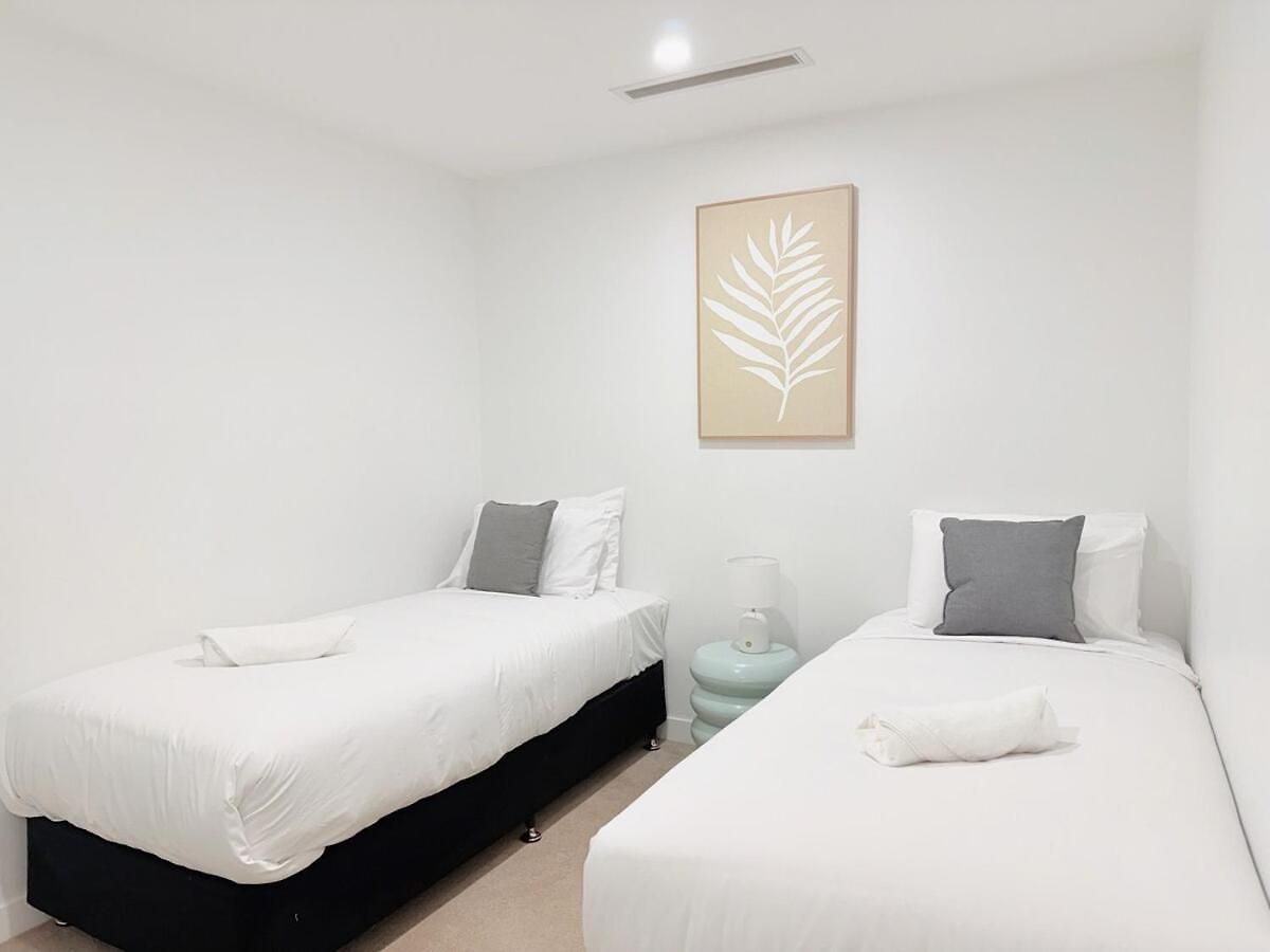 Riverview Breeze Hamilton 3b2b With Free Parking