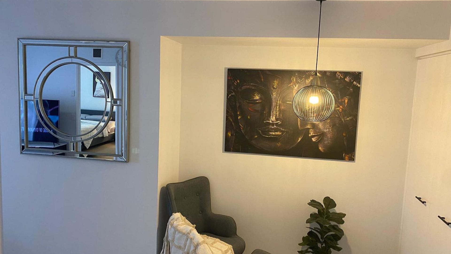 2-bedroom Apartment *