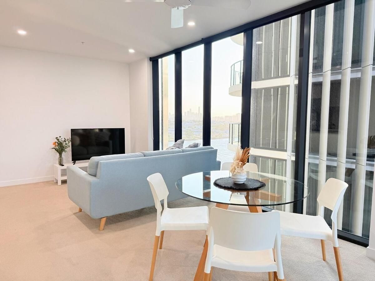 Riverview Breeze Hamilton 3b2b With Free Parking *