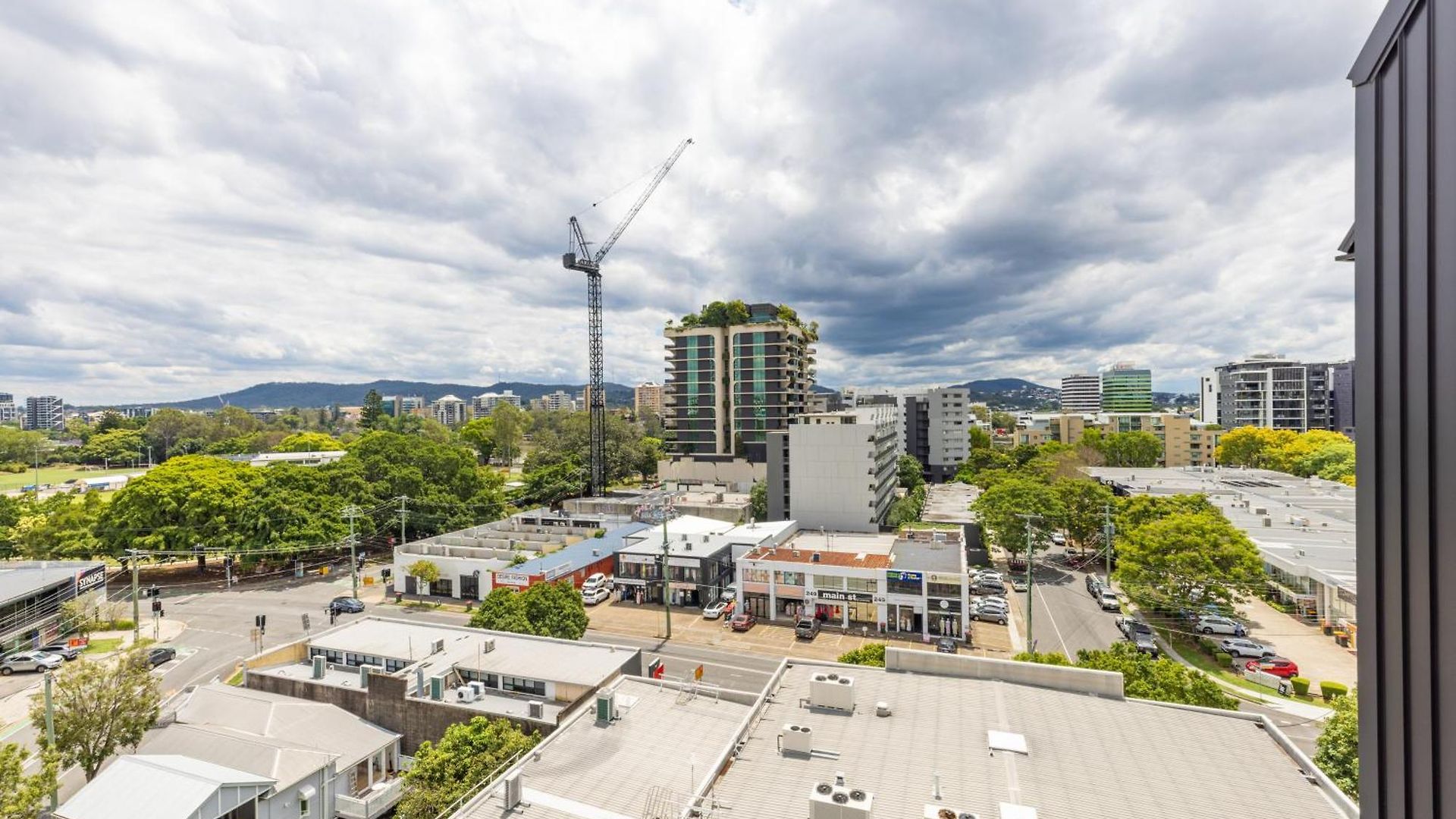 West End 2br Gem With Rooftop Pool, Balcony & Parking Brisbane