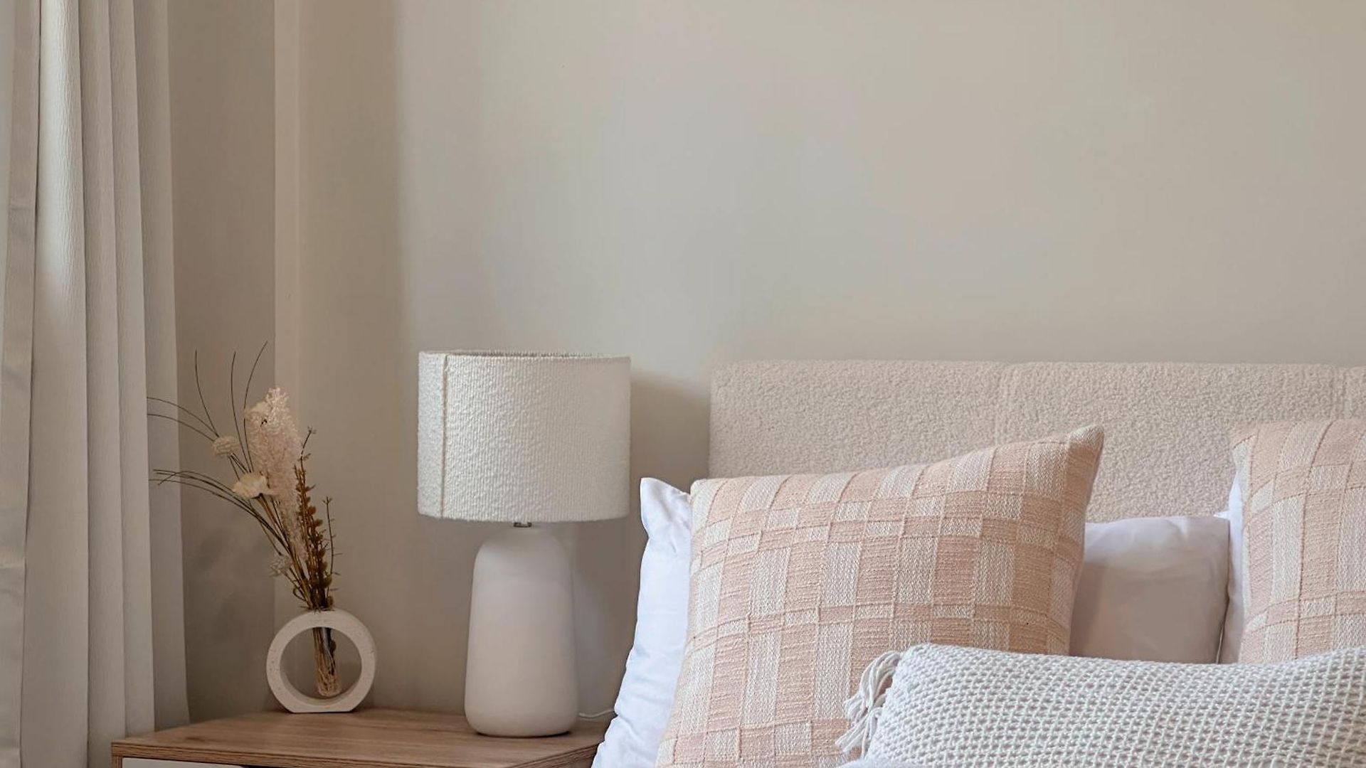 Modern 2br Retreat - 5min To Cbd & Free Parking Brisbane